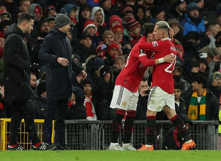 转折点亚特兰大临场应变，欧联今晚攻防权衡，质疑声仍在，轮换策略成焦点 -9游下载